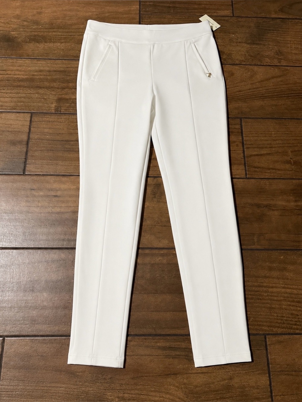 Soho Apparel Classic White Fabric leggings